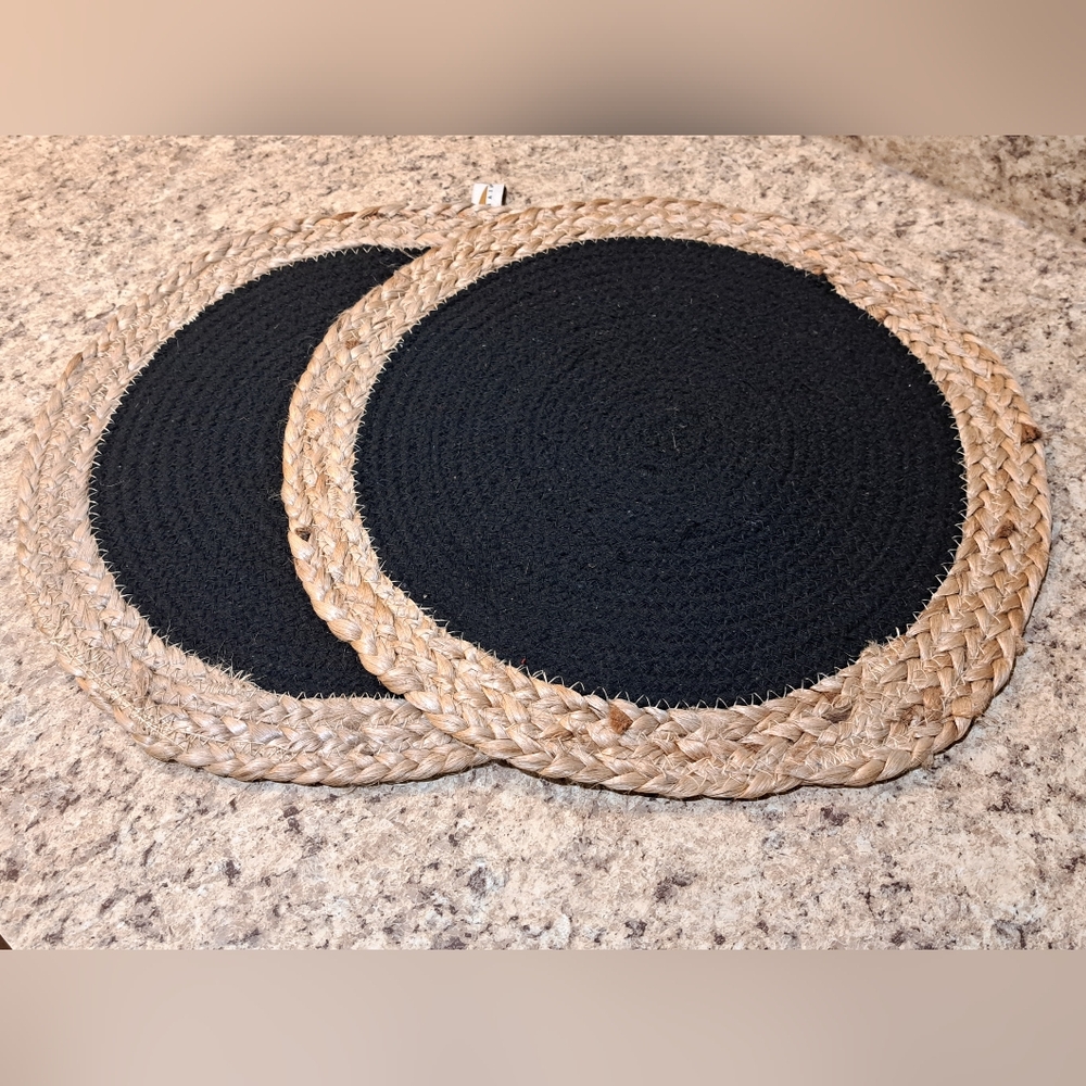 Domain Cotton/Jute Round Placemats set of 2 Black/Natural